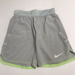 ‼️NIKE dry-fit Shorts Size Med‼️